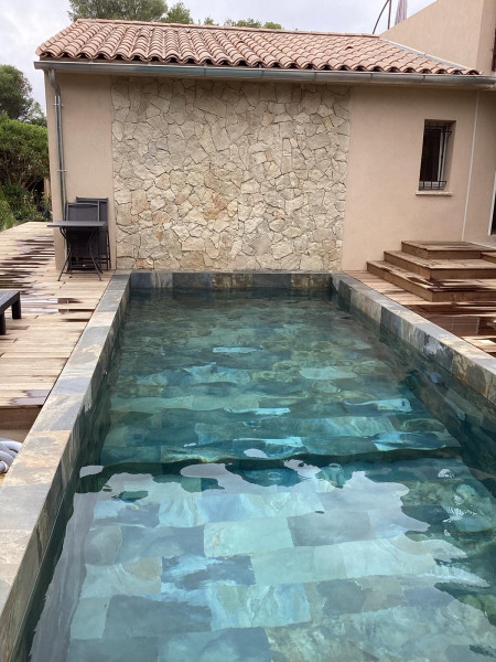 b23fff83-f4e3-4e4e-b86c-f184bdf494d8