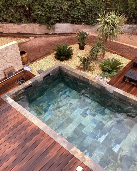 CB090749-8F4C-4D70-8767-981B905D659F